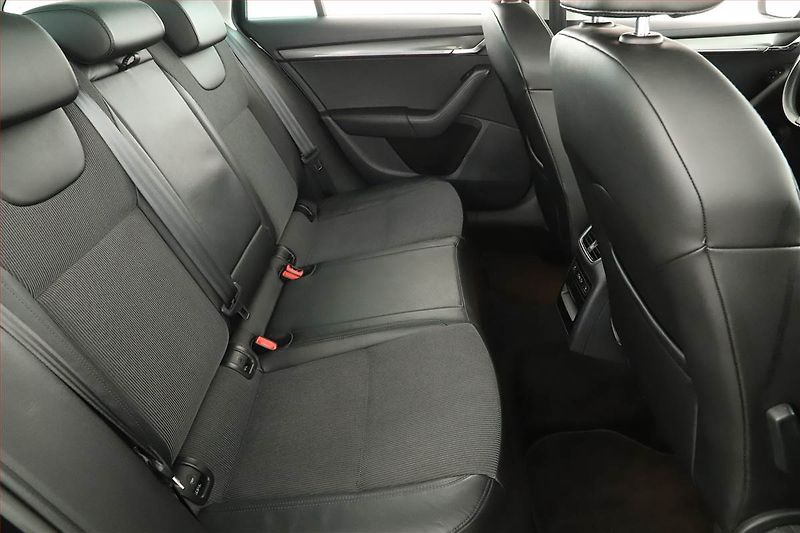 Škoda Octavia (2019) Style 2.0 TDI, 4X4, Automat - fotka 7 z 18
