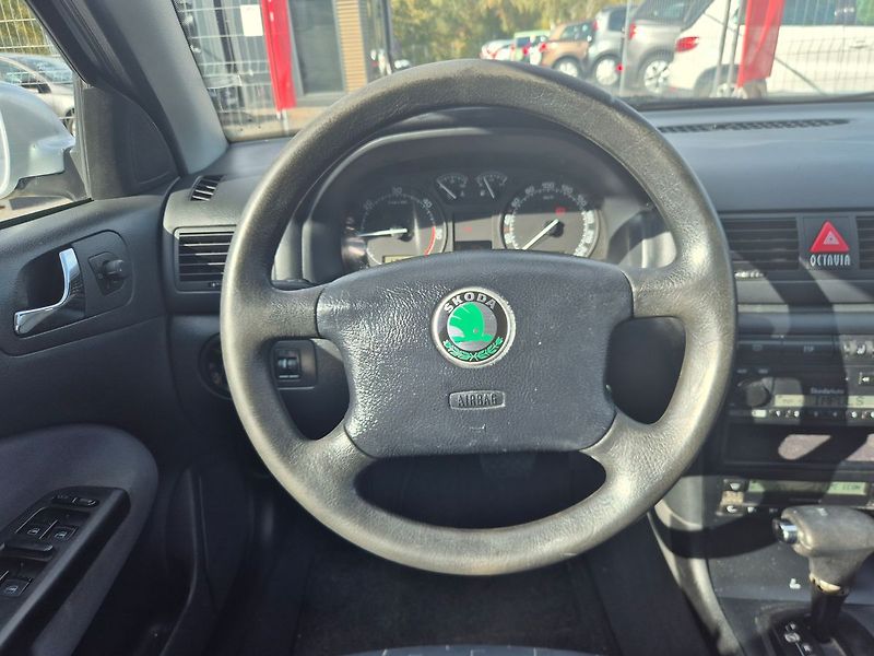 Škoda Octavia (2002) 1.9TDi 66Kw AUTOMAT - fotka 13 z 22