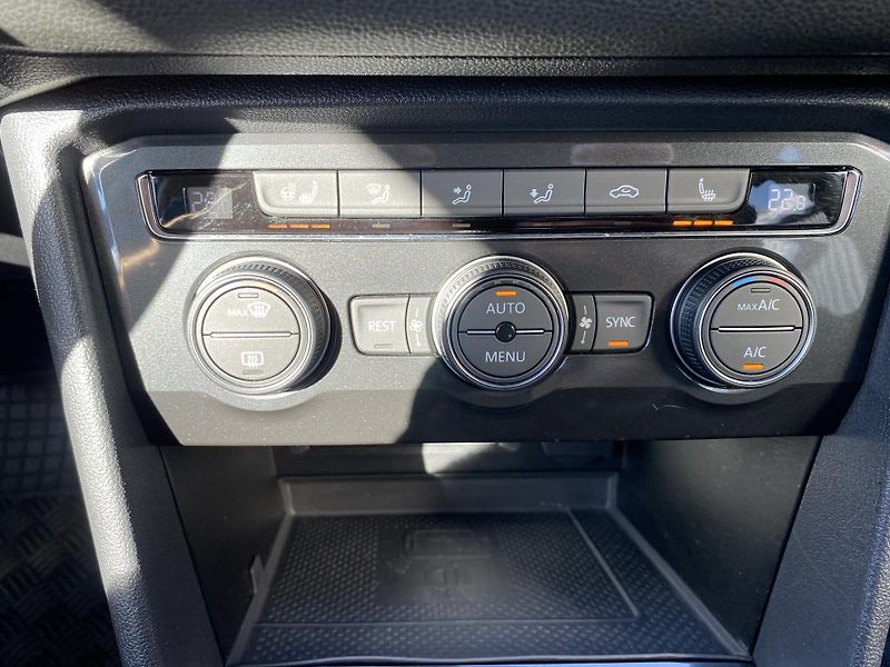 Volkswagen Tiguan Allspace 1.4TSI 110KW -ALLSPACE- DPH - fotka 26 z 47