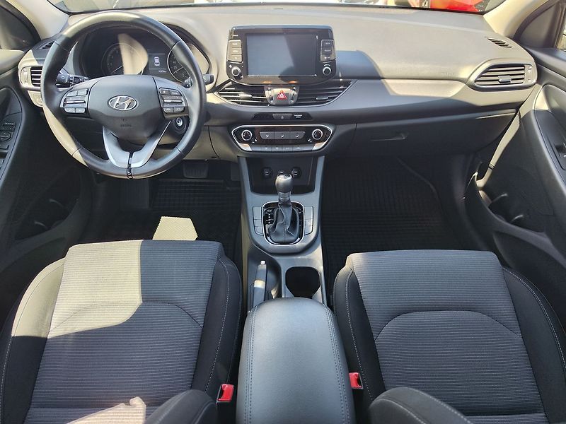 Hyundai i30 1.0 T-GDi/88kW Comfort DCT - fotka 11 z 27