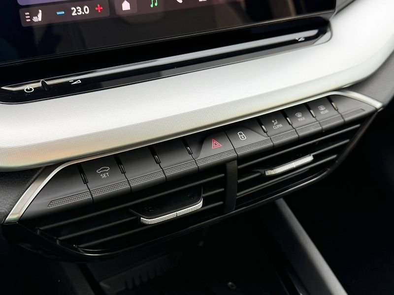Škoda Octavia Selection 1,5 TSI 85 kW 6° MP - fotka 14 z 25