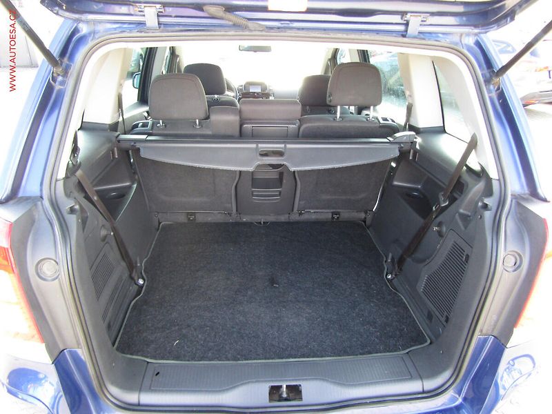 Opel Zafira (2011) 1.8 i, AC, temp - fotka 7 z 17