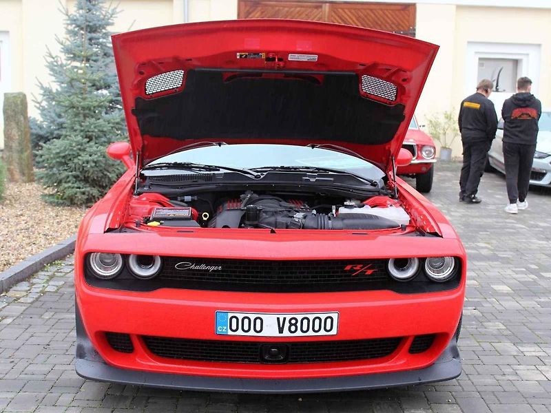 Z podzimního autosrazu v areálu Pivovaru Holanďan v Hlízově.