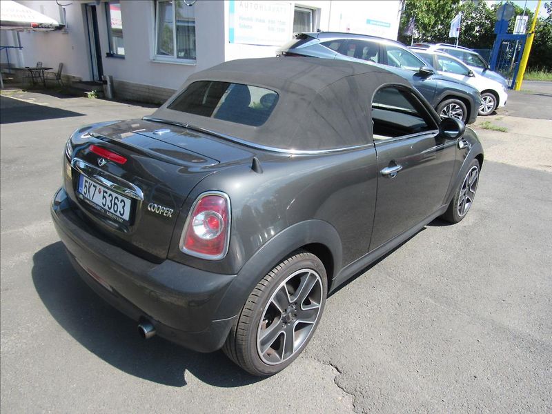 Mini Cooper 1,6 i 90kW Roadster Cabrio - fotka 39 z 43