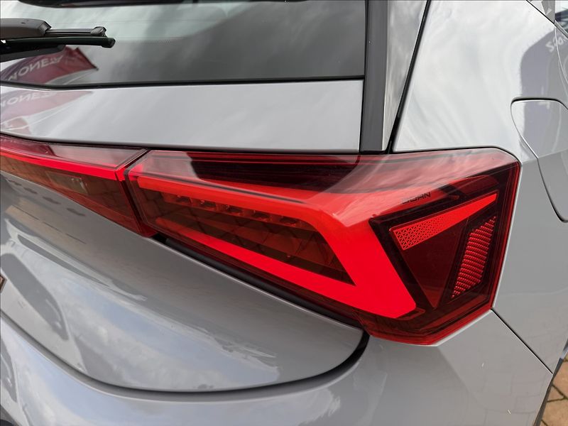 Cupra Born 150 kW 58 kWh - fotka 8 z 24
