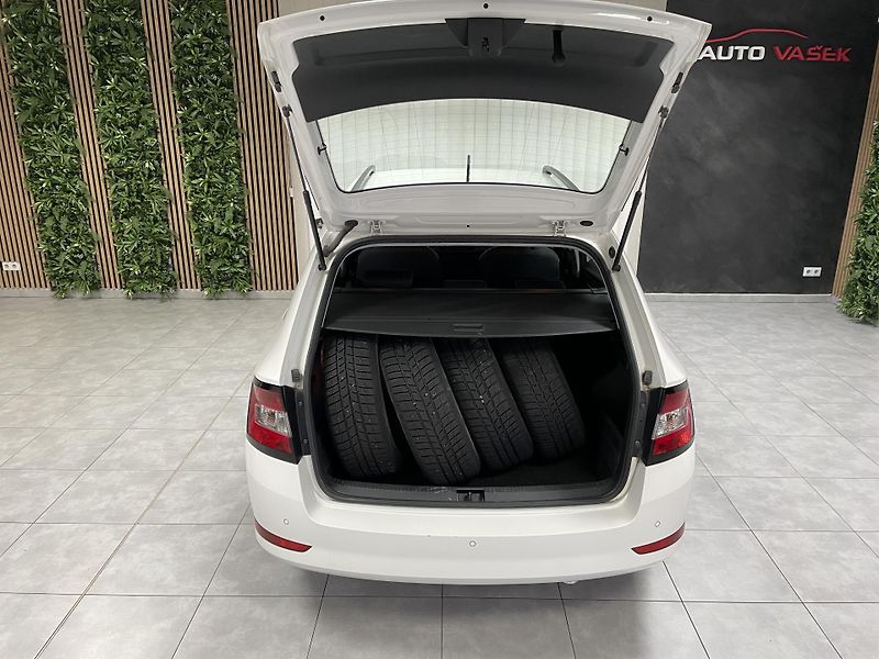 Škoda Fabia 1.0 TSi ČR REZERVACE  - fotka 22 z 22