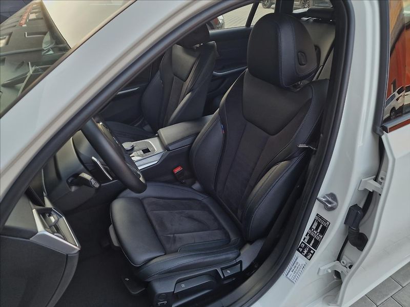 BMW Řada 3 320d xDrive M-Sport,ČR,1.Maj. - fotka 37 z 50