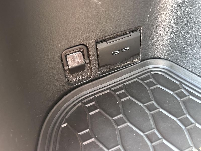 Hyundai Tucson 1.6 T-GDi Smart - fotka 27 z 38