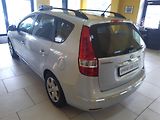 Hyundai i30 1.6 i Combi KLIMA zadáno !!! - náhled 4