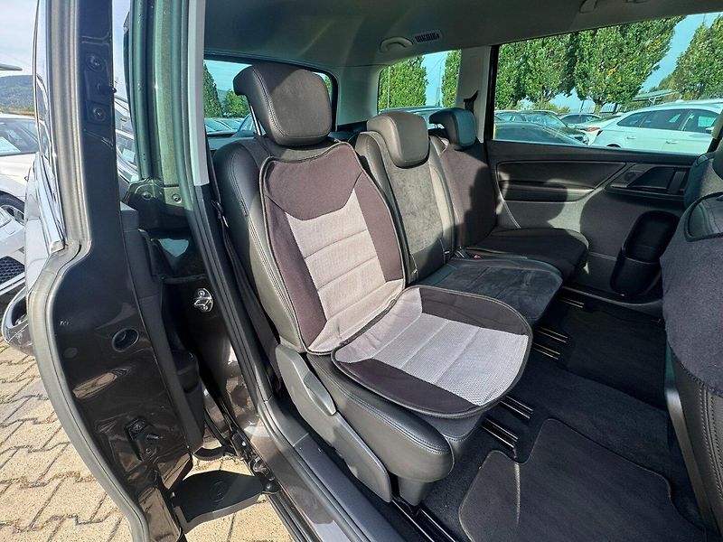 Volkswagen Sharan (2014) 2,0 TDI 130 KW ROZVODY 2. MAJ - fotka 35 z 45