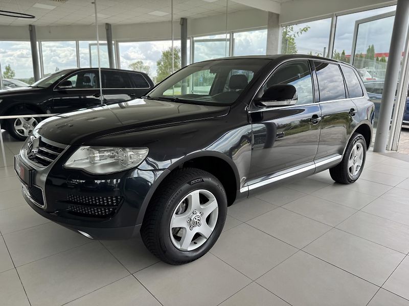 Volkswagen Touareg - fotka 2 z 37