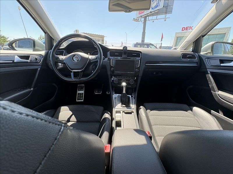 Volkswagen Golf 1,4 TSi92kW LPG,Highline,Servi - fotka 12 z 45