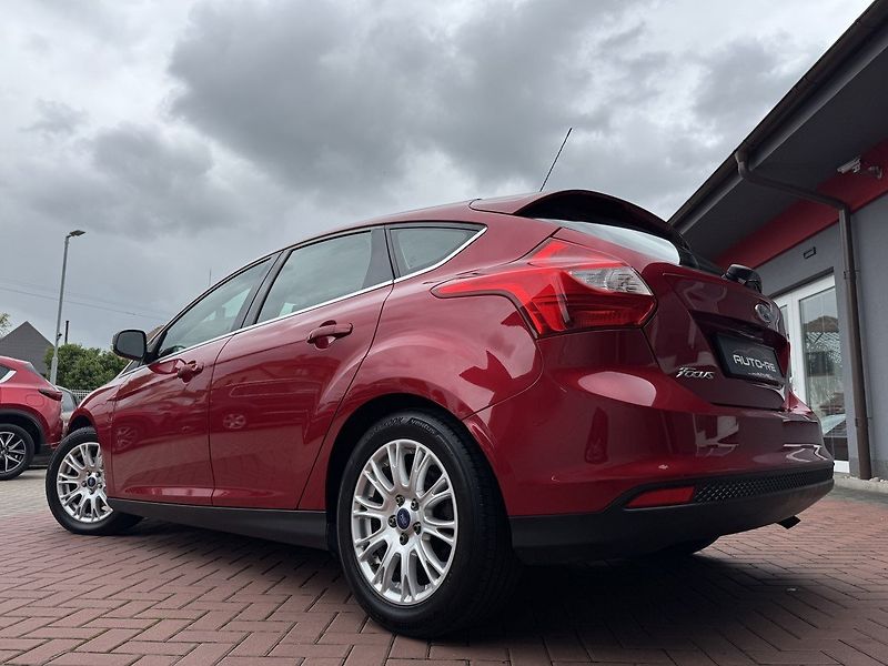 Ford Focus (2011) 1.6 Ti-VCT Digi Klima Tempomat - fotka 47 z 48