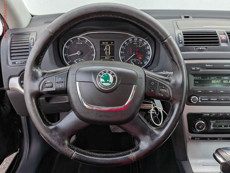 Škoda Octavia (2011) 1.4TSi, 1.maj, Elegance, DSG - fotka 13 z 14