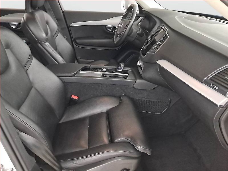 Volvo XC90 (2020) B5 AWD - fotka 9 z 24