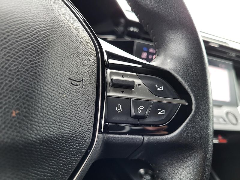 Peugeot 308 SW ACTIVE PACK 1.5 BlueHDi 130 - fotka 25 z 46