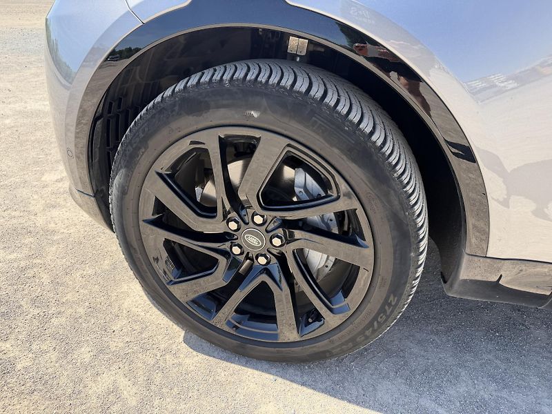 Land Rover Discovery (2023) 3.0 Dynamic SE, tažné, odpočet - fotka 11 z 48