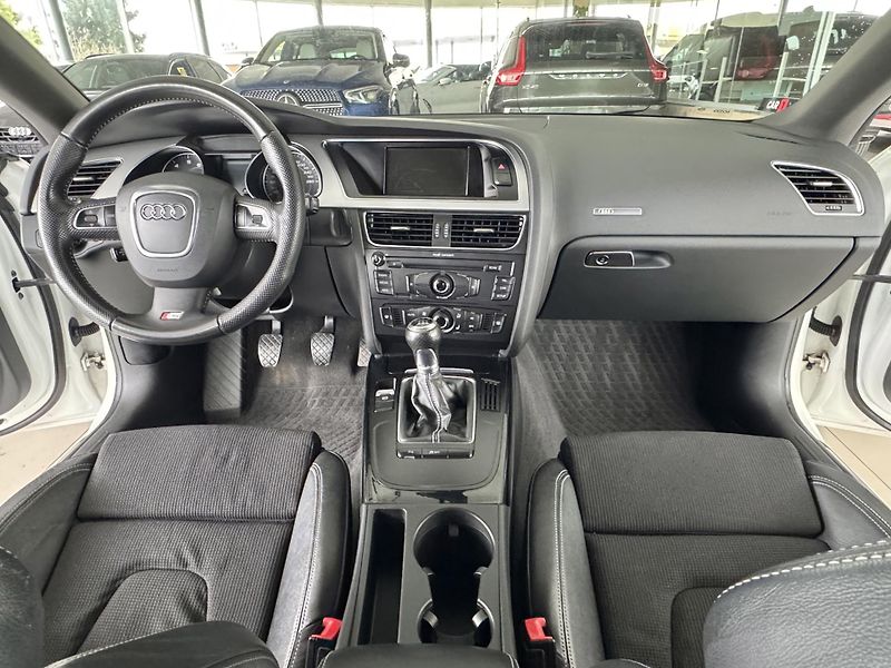 Audi A5 1,8TFSI S-LINE*Xenon*20