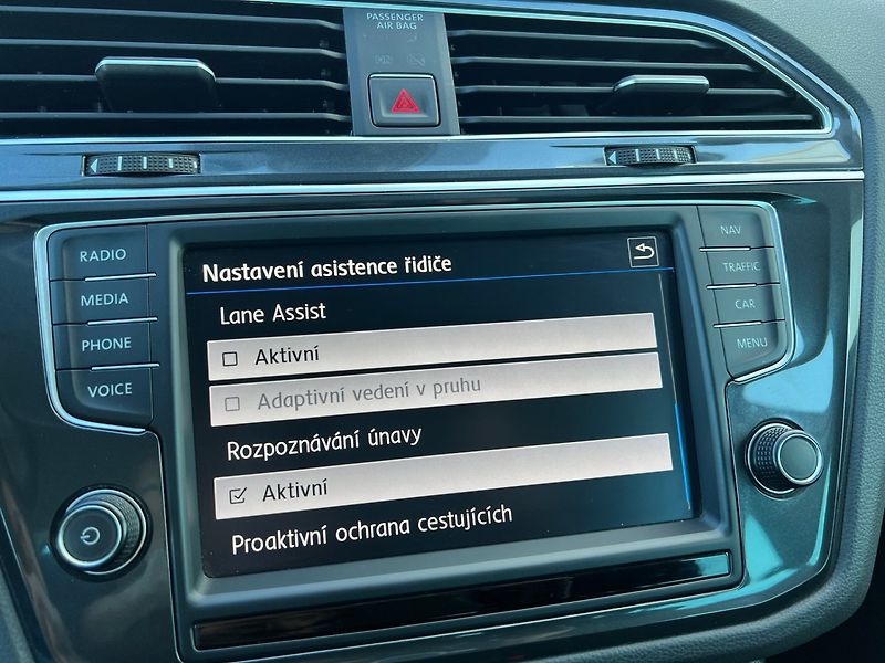 Volkswagen Tiguan (2016) 1.4TSi 110kW HIGHLINE 4Motion - fotka 30 z 37