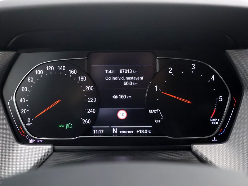 BMW Řada 1 1,5 116d 85kW Aut.klima LED - fotka 18 z 39