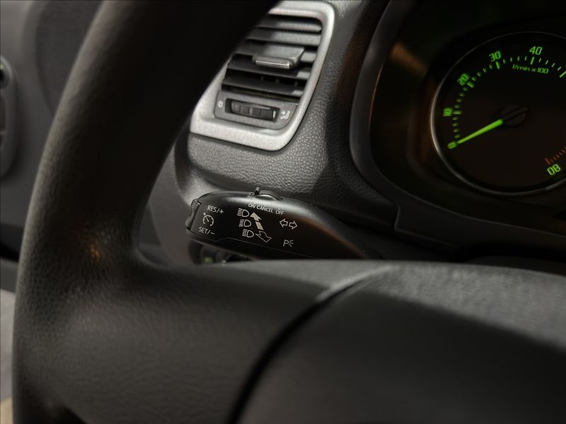 Škoda Fabia 1,2   TSI TEMPOMAT TAŽNÉ - fotka 9 z 22
