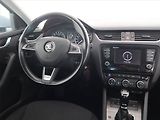 Škoda Octavia (2015) Scout 2.0 TDI, 4X4, Automat - náhled 7