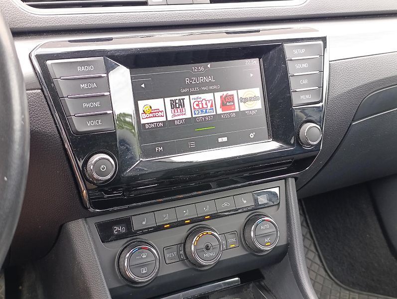 Škoda Superb 2.0TDI 140kW DSG 4X4 STYLE+  - fotka 24 z 34