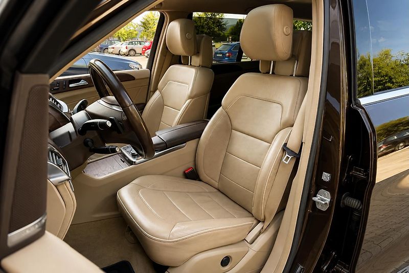 Mercedes-Benz GL (2014) GL 350 Bluetec 4Matic - fotka 11 z 42