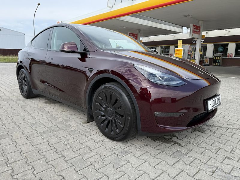Tesla Model Y Long Range DUAL tažné - fotka 3 z 13