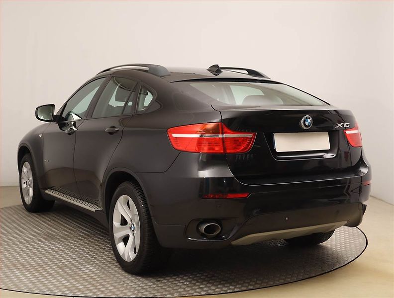 BMW X6 (2010) xDrive30d, 4X4, Automat, Kůže - fotka 4 z 24