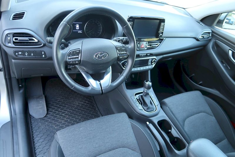 Hyundai i30 (2023) SW Smart 1,0 T - GDI DCT7 88 k - fotka 7 z 35