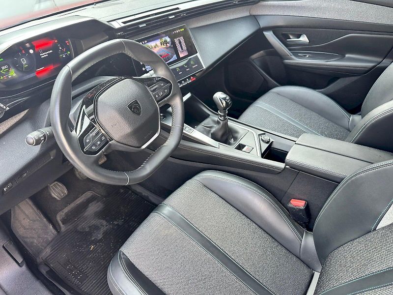 Peugeot 308 (2022) ALLURE PACK 1.2 PureTech 130 S - fotka 6 z 27