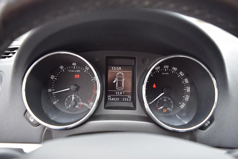 Škoda Yeti (2016) 1.4TSI 92kw AMBI ALU TEMPOMAT - fotka 30 z 44