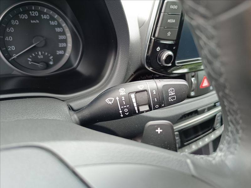 Hyundai i30 1,0 T-GDi DCT Smart - fotka 16 z 22