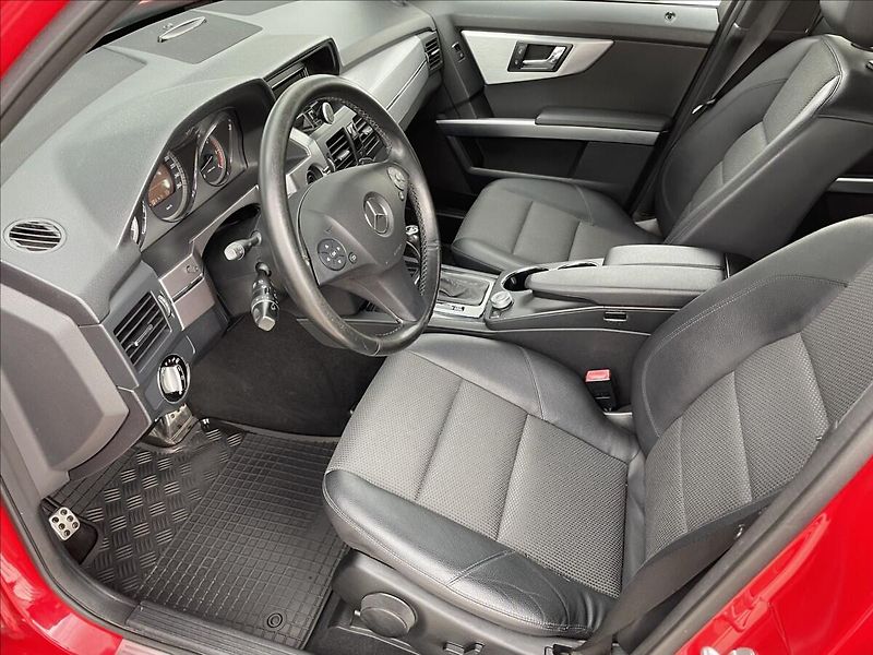 Mercedes-Benz GLK 350CDI AMG 4MATIC AUT. ČR. - fotka 12 z 22