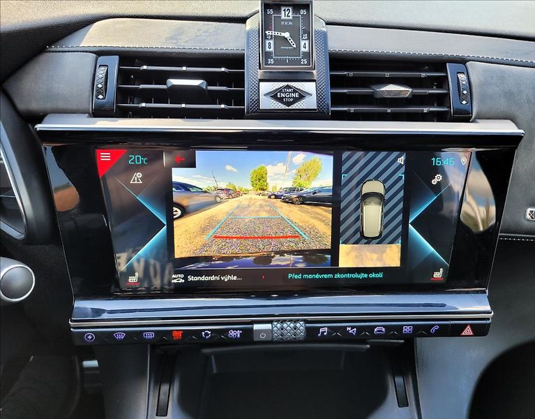 DS Automobiles DS7 Crossback 1,6 Louvre PHEV,4x4,kůže,LED - fotka 26 z 41