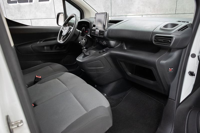 Opel Combo 1.5 CDTi TAŽNÉ*VESTAVĚNÁ DÍLNA - fotka 10 z 31