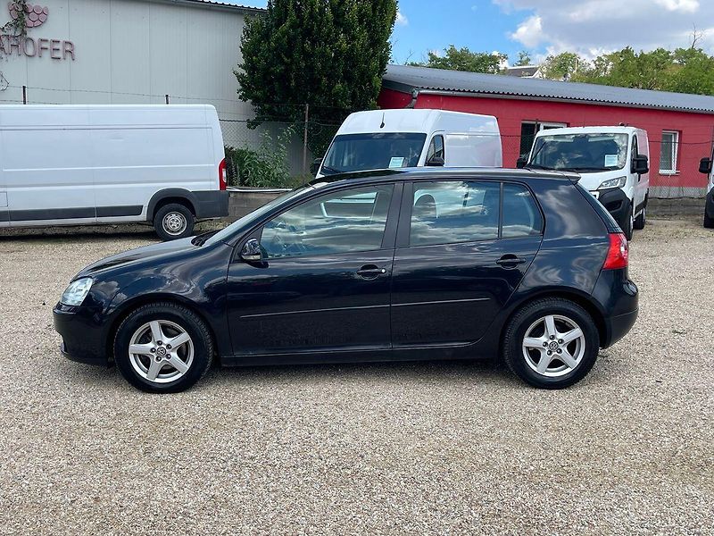 Volkswagen Golf 2.0TDI 103kW*ZADÁNO* - fotka 2 z 25
