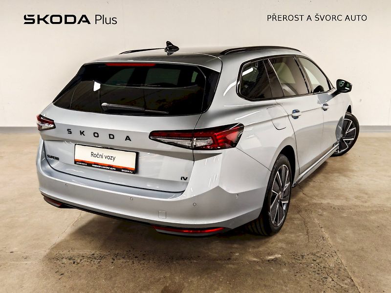 Škoda Superb (2025) Combi iV 1.5 TSI 150 kW DSG Sp - fotka 2 z 34