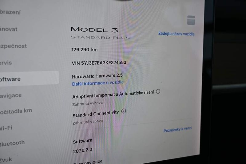 Tesla Model 3 (2019) RWD LED Kamera Range Plus 225K - fotka 25 z 34