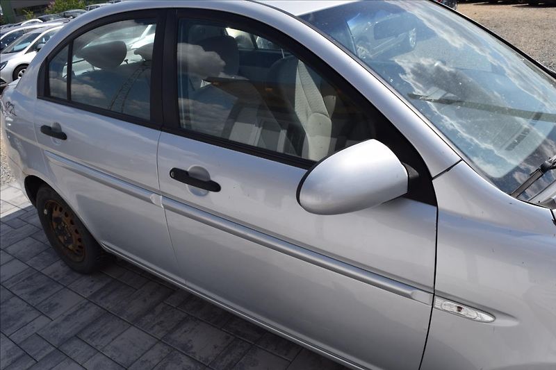 Hyundai Accent 1,4 i 71KW NOVÁ STK KLIMA - fotka 9 z 39