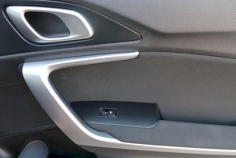 Kia Ceed (2022) Sportswagon 1.0 T-GDI / 88 kW - fotka 18 z 30