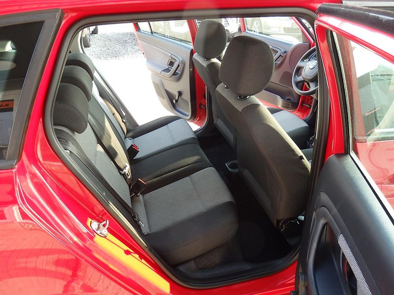 Škoda Fabia 1.2 TSI 63 kW KLIMA, ZÁVĚS - fotka 9 z 14