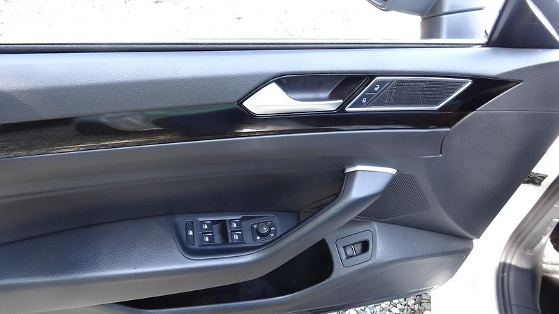 Volkswagen Arteon 2.0 Tdi Bmt 140kw Dsg Elegance - fotka 19 z 38