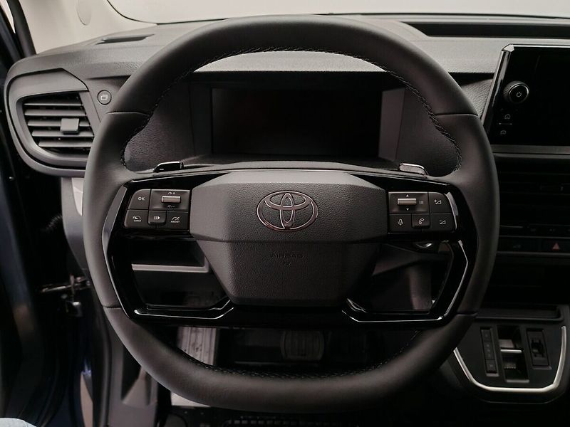 Toyota ProAce Panel Van L2 - 2.0L Diesel 177 - fotka 16 z 24