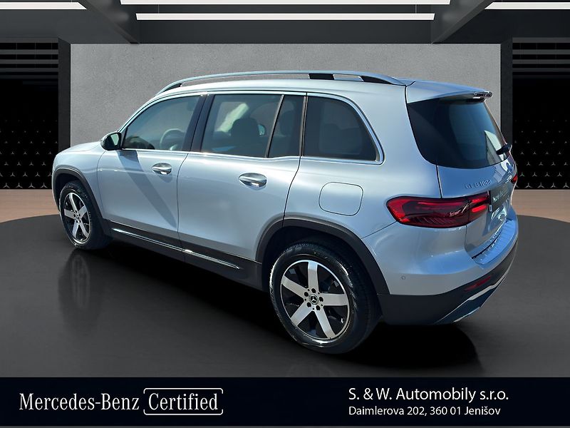 Mercedes-Benz GLB 180 d - fotka 7 z 26