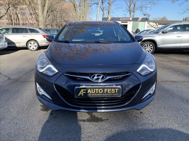 Hyundai i40 1,7 CRDI STYLE,AUTOMAT,ČR,SERV - fotka 2 z 20