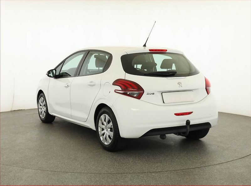 Peugeot 208 (2018) 1.2 PureTech, ČR,1.maj - fotka 4 z 14