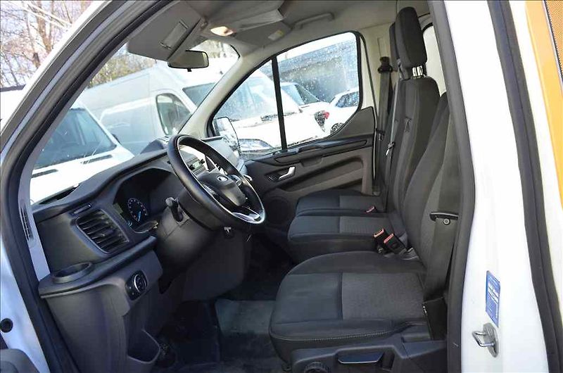 Ford Transit (2022) CUSTOM 2,0 D - fotka 14 z 18