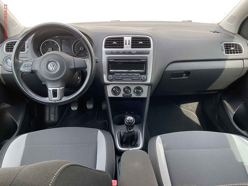 Volkswagen Polo (2014) 1.6 TDi, Life, park.asist - fotka 8 z 16